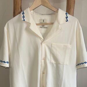 NWOT Scott James summer Button Down Ocean wave shirt